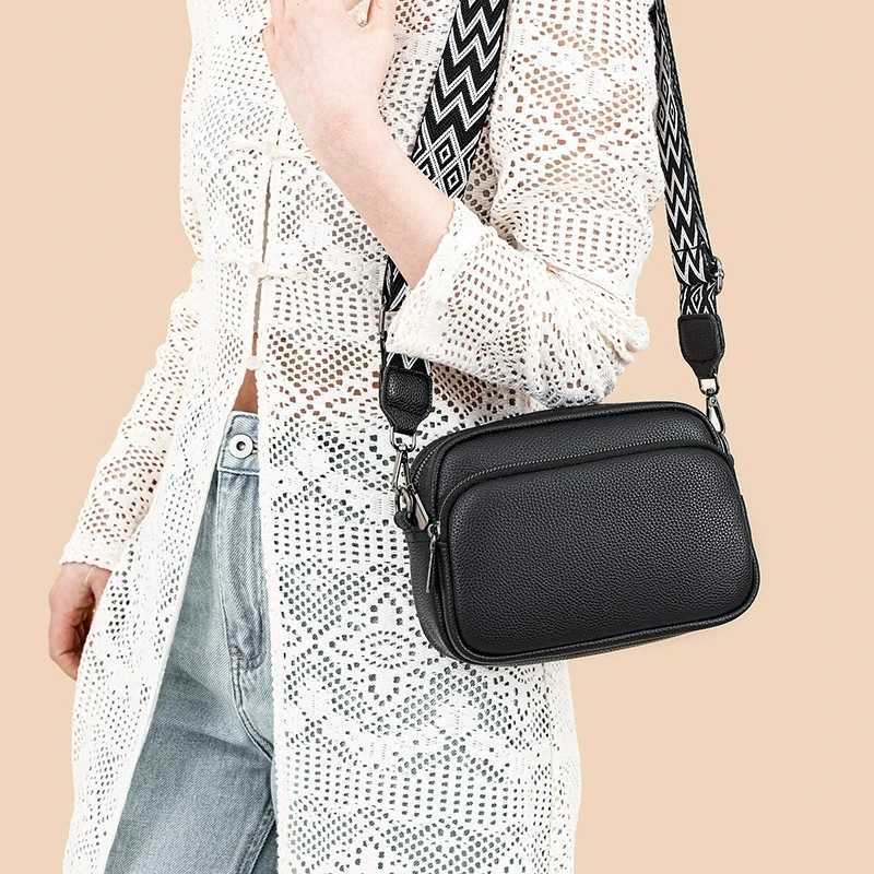 Stylish Crossbody Bag for Women Leather Messenger Bag Versatile Shoulder Bag with Adjustable Geometric Pattern Design StrapT2511112