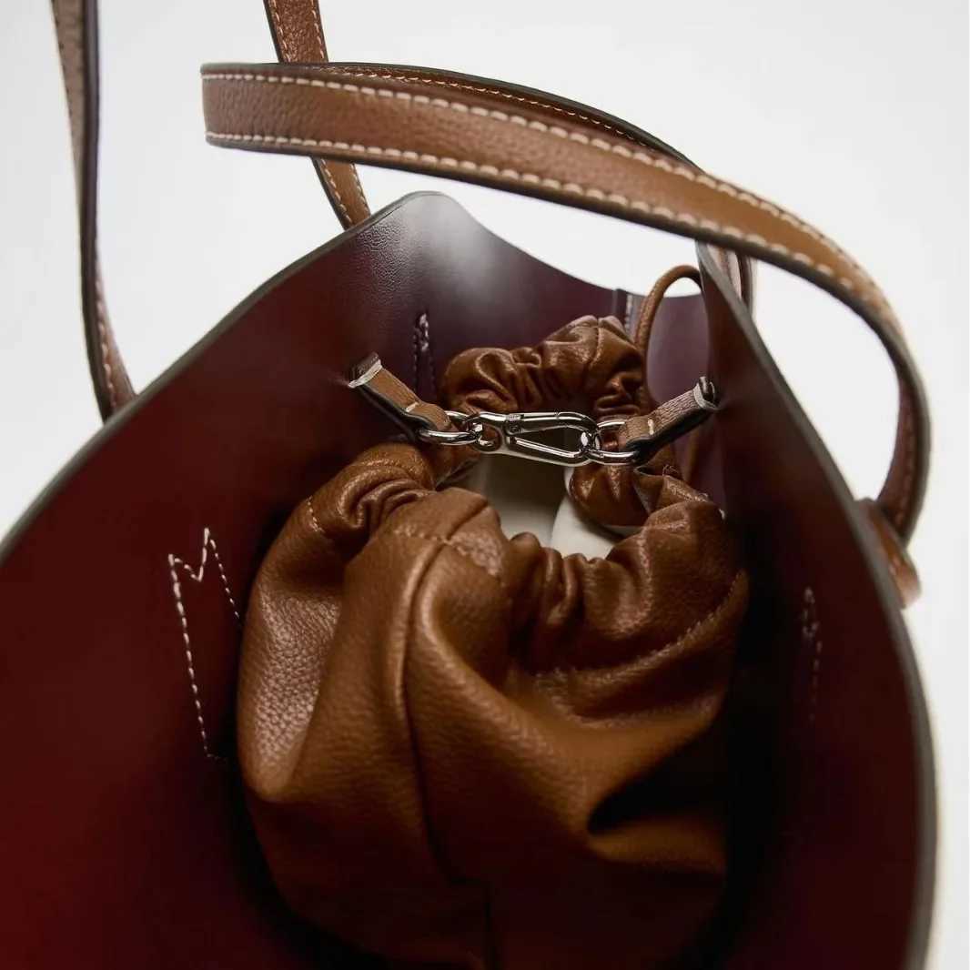 FI Designer Bucket Bag PU Leather Womens Handbag Large Shoulder Cross Body Bag Half Mo Basket Bag 2024 HandbagXJ250412