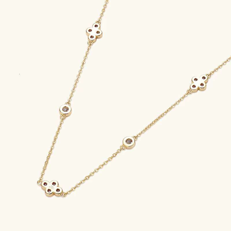 Wholesale Grade D 0.76ct Moissanite Necklaces 925 Sterling Silver Clover Moissanite Diamond Jewelry Necklace for Women