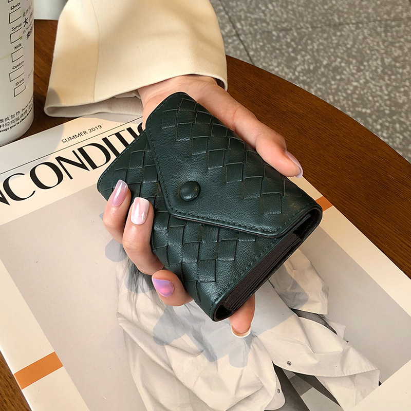 Ladies' woven genuine leather coin purse with sheepskin texture 2025 style multi-card slot ID holder and coin bag