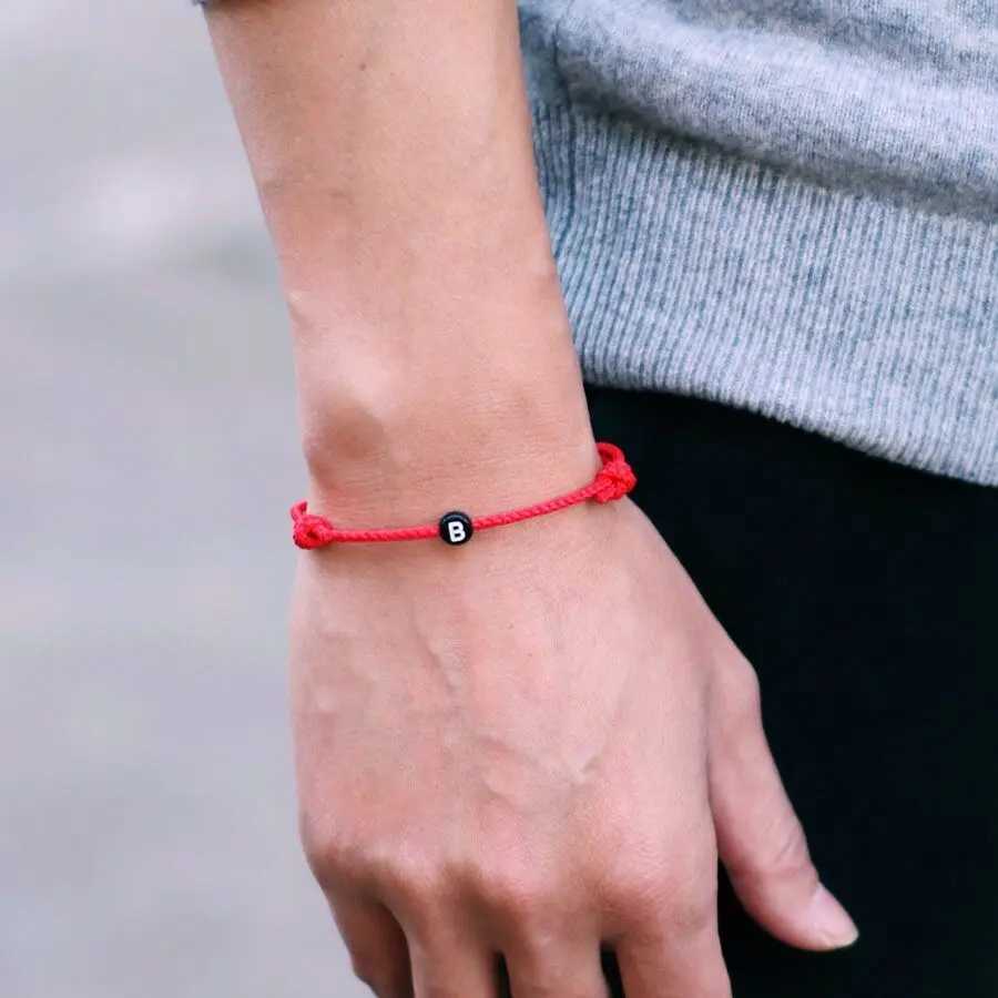 New 26 Letters First Name Bracelet Unisex Handmade Sliding Adjustable Lucky Red String Braslet Couple Gifts Friendship JewelryC250411