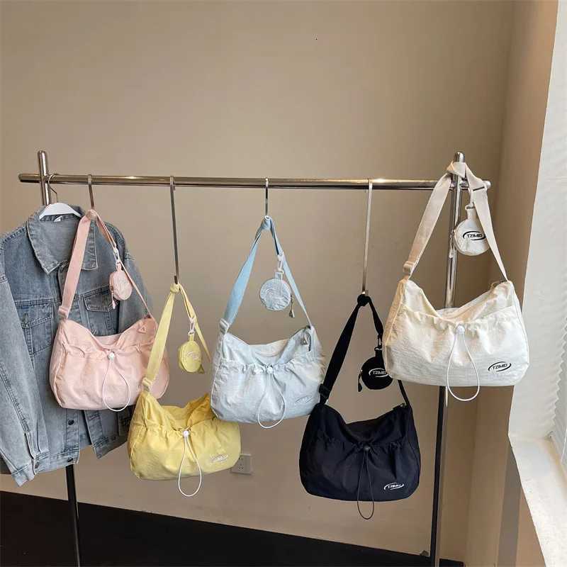 Large Capacity Crossbody Bag for Women 2025 New Summer Niche Single Shoulder Nylon Bag Korean Version Pleated Class Tote BagT2511112