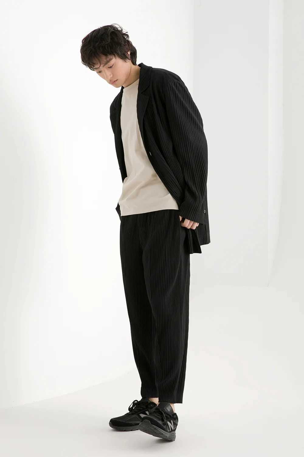 Miyake pleated pants fashion clothing Japanese streetwear mens pants comfortable black elastic suit pants W250411