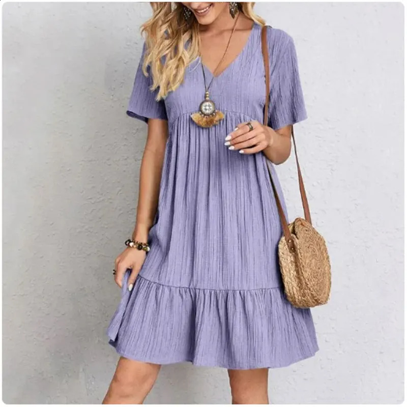 Womens summer Peplum dress spring Vneck short sleeved loose waist pleats suitable for Flare Vocation 250411
