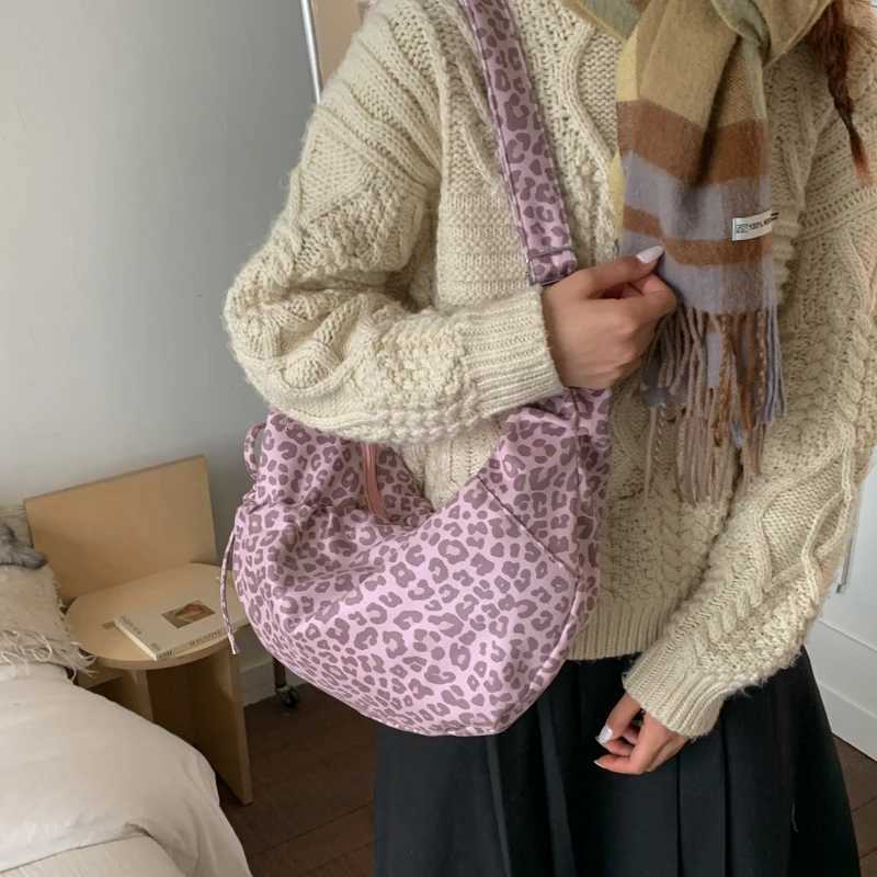 LEFTSIDE Big Cloth Leopard Hobo Bag for Women Shopper Shopping Shoulder Bags 2025 Winter Designer Luxury Brand Simple HandbagsT2511112