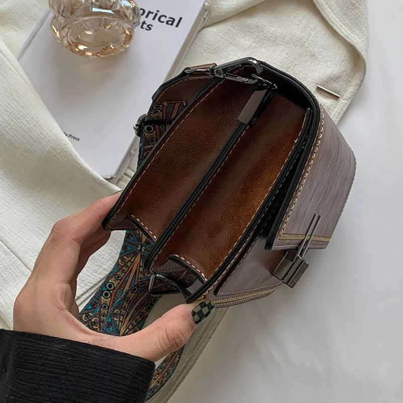 Classic fashion versatile elegant retro style crossbody bag portable adjustable shoulder strap backpack casual simple wide shoT2511112