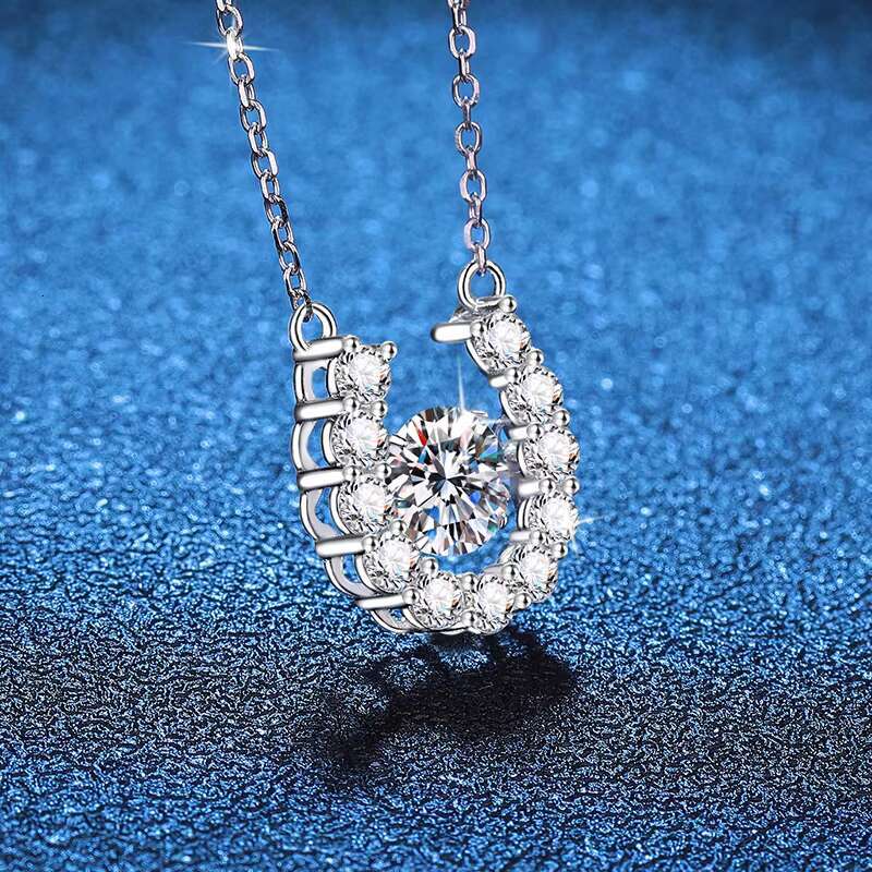 PYQ 1ct S925 U-Shaped Moissanite Necklace Classic Style Sterling Silver Jewelry for Wedding Engagement
