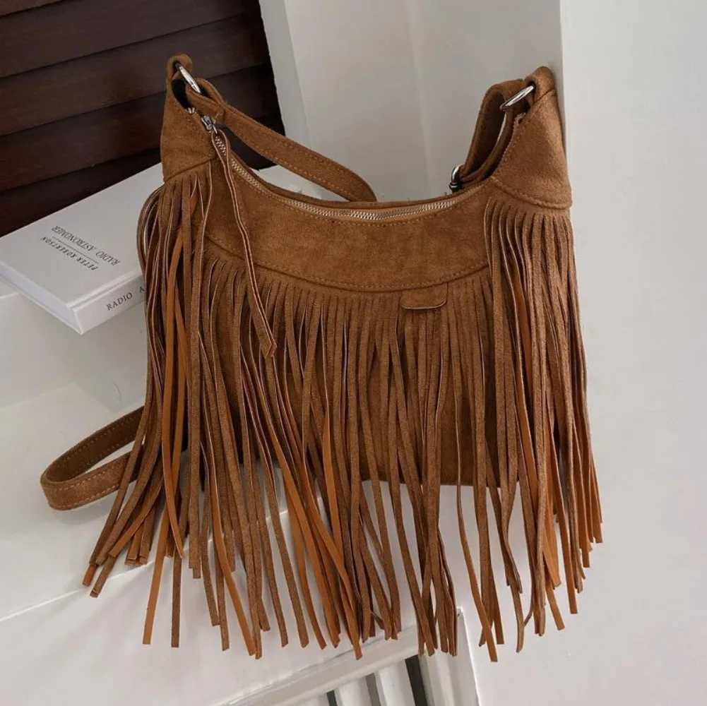 Nichle Design 2024 Womens Bag Rereo Shoulder Cross Bag Womens Tassel Bucket Handbag Fi Wallet HandbagXJ250412