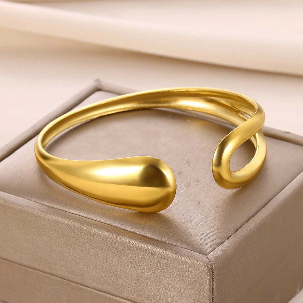 Stainless Steel Bracelet New Novelty Creative Chic irregular Carving Engraved Bracelet For Women Jewelry exquisite party giftsC250411