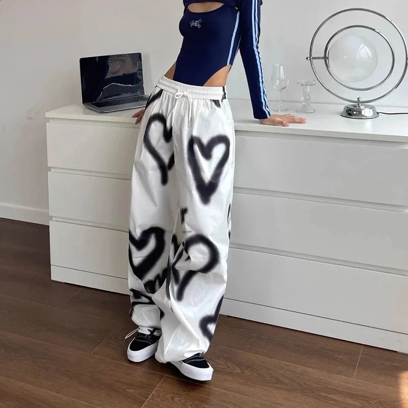 American Hip Hop Love Graffiti Womens Casual Oversized Pants Spring and Autumn Fashion Elastic High Waist Version Loose Trouser 250408