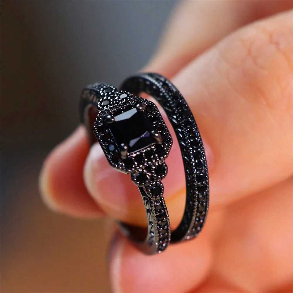 Vintage mens crystal zircon engagement ring set black gold colored wedding jewelry for men and womenXJ250412