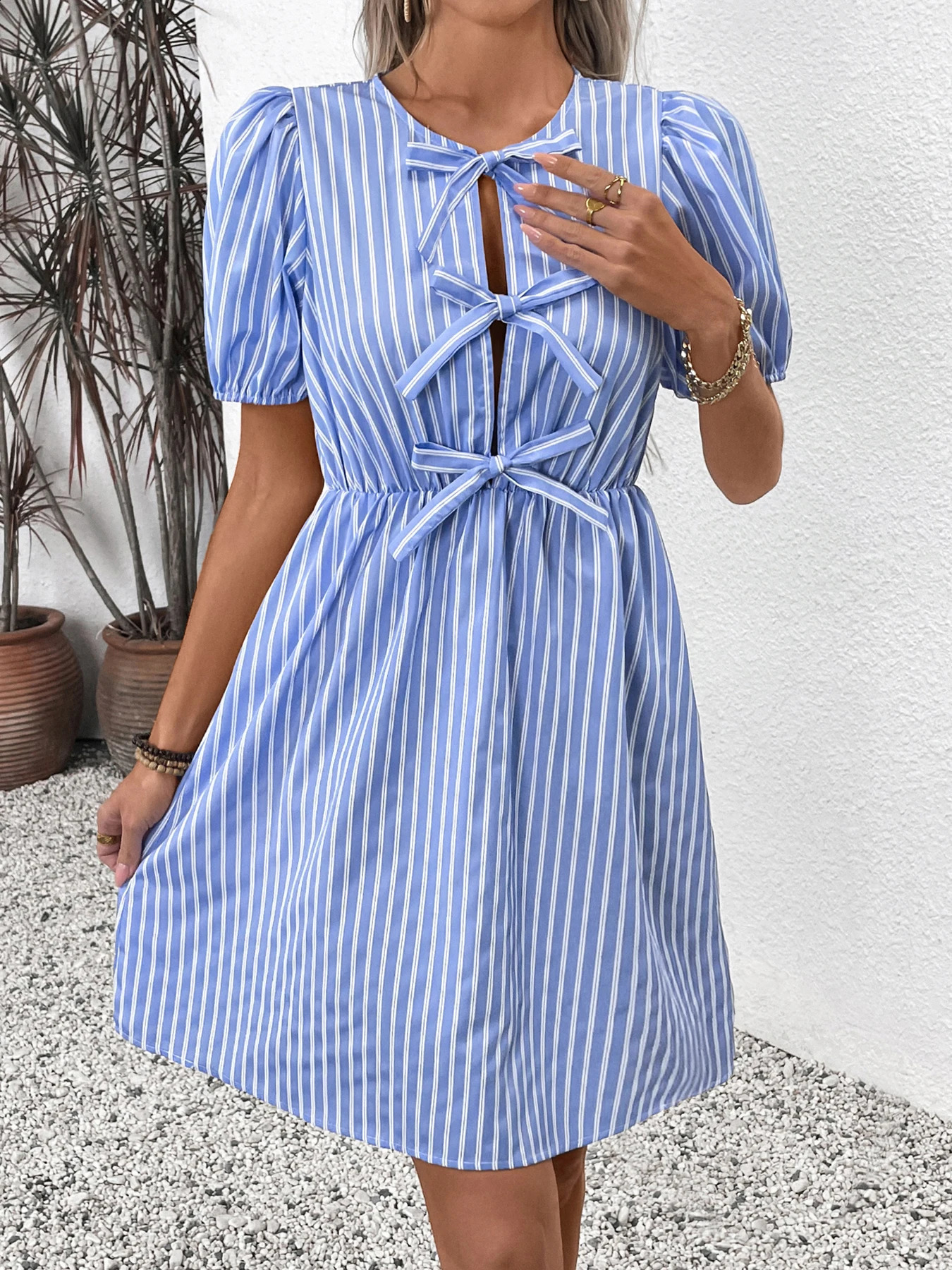 Europe and the United States 2025 Summer Blue White Striped Round Neck Chest Bow Short Sleeve Womens 250411