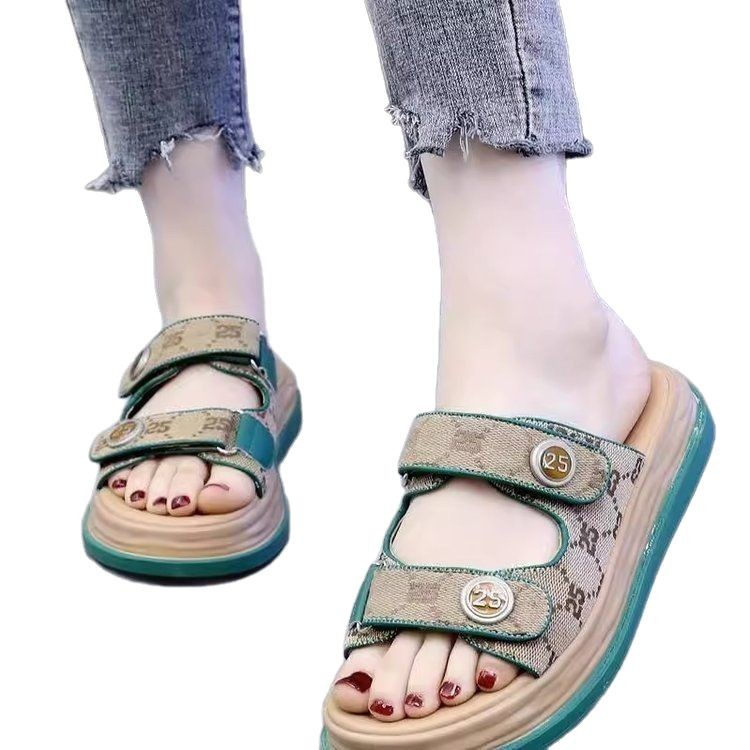 designer shoes new Women's sandals for summer outdoor wear Thick sole non-slip Casual fashionable Flat bottom. Versatile and suitable for all occ