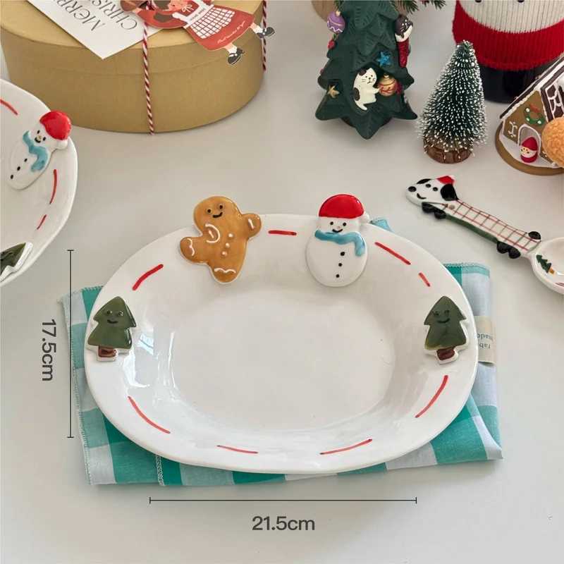 Christmas Cute Three-Dimensional Gingerbread Man Ceramic Mug With Spoon Creative Christmas Water Cup Gift Niche Breakfast Coffee Cup Y251112