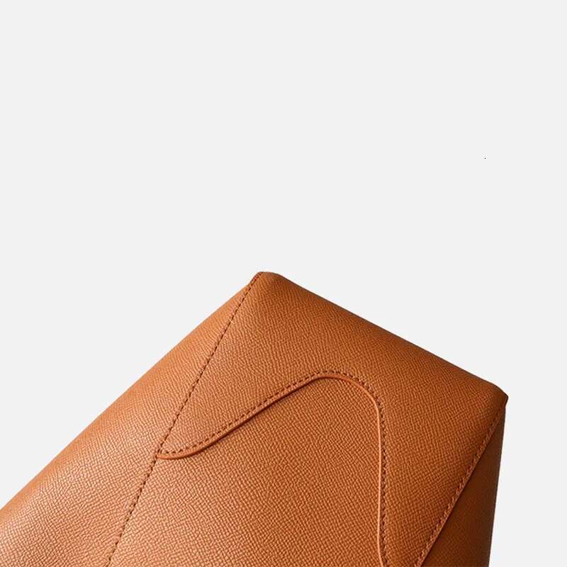 2025 New Bucket Cowhide Shoulder Niche Design Large Capacity Women's Handheld Vegetable Basket Bag