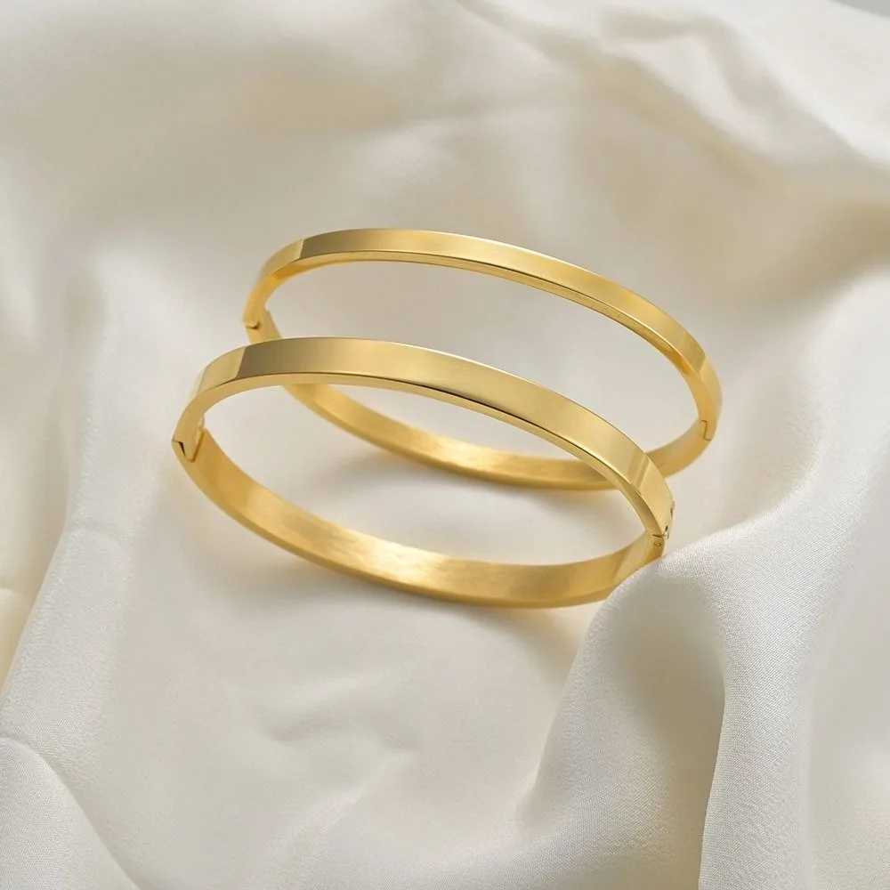 Simple Smooth Buckle Bracelet 4mm 6mm Wide Gold Plated Stainless Steel Cuff Bangles Temperament Couple Bracelets Jewelry GiftC250411