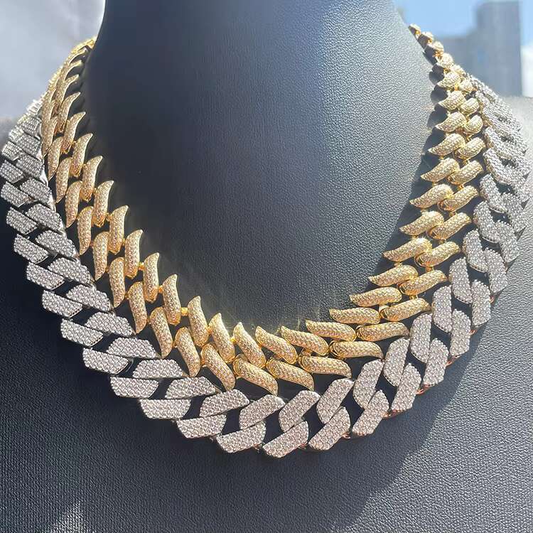 Hip Hop 925 Silver Gold Plated Luxury 15mm Wide Big and Heavy Chain Rock Style Spike Cuban Link Chain Necklace GRA Certificate