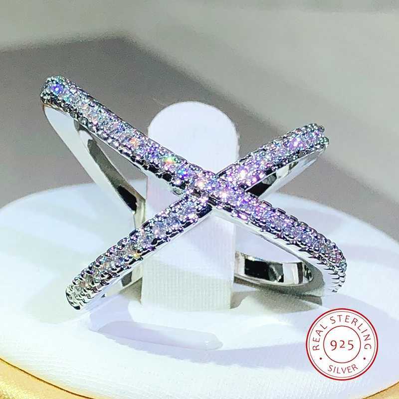 925 Silver Fashion X V Letter Ring Full Cubic Zirconia High Quality Womens Elegant Stunning Finger RingXJ250412