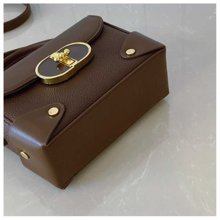 Elegant Leather Shoulder Bag for Ladies By Luxury Brand Famous Designer Popular Classic Womens Handbag TrendW251111
