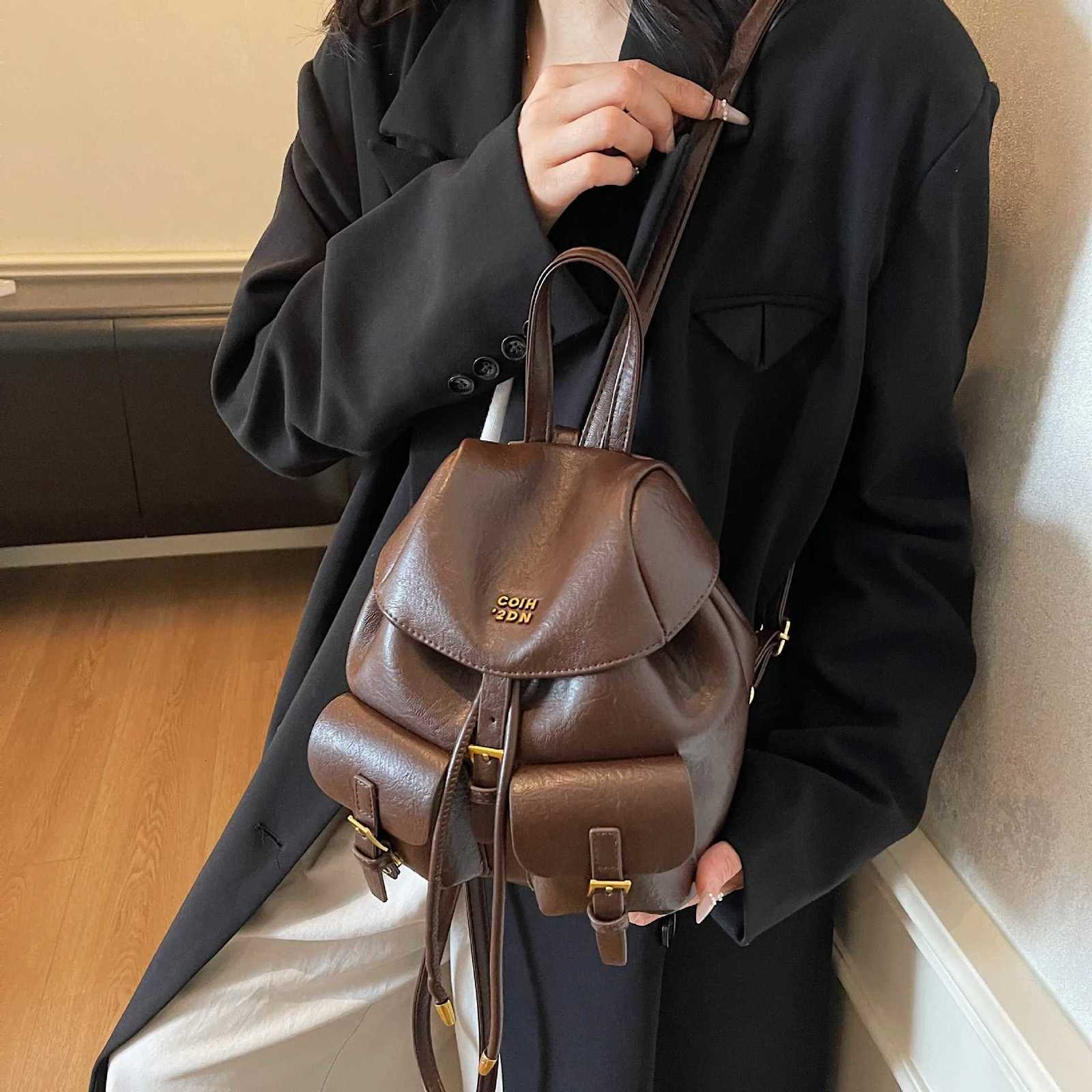 Brand Designer PU Leather Womens backpack Retro Lock Bucket School Bag Travel BagW251111