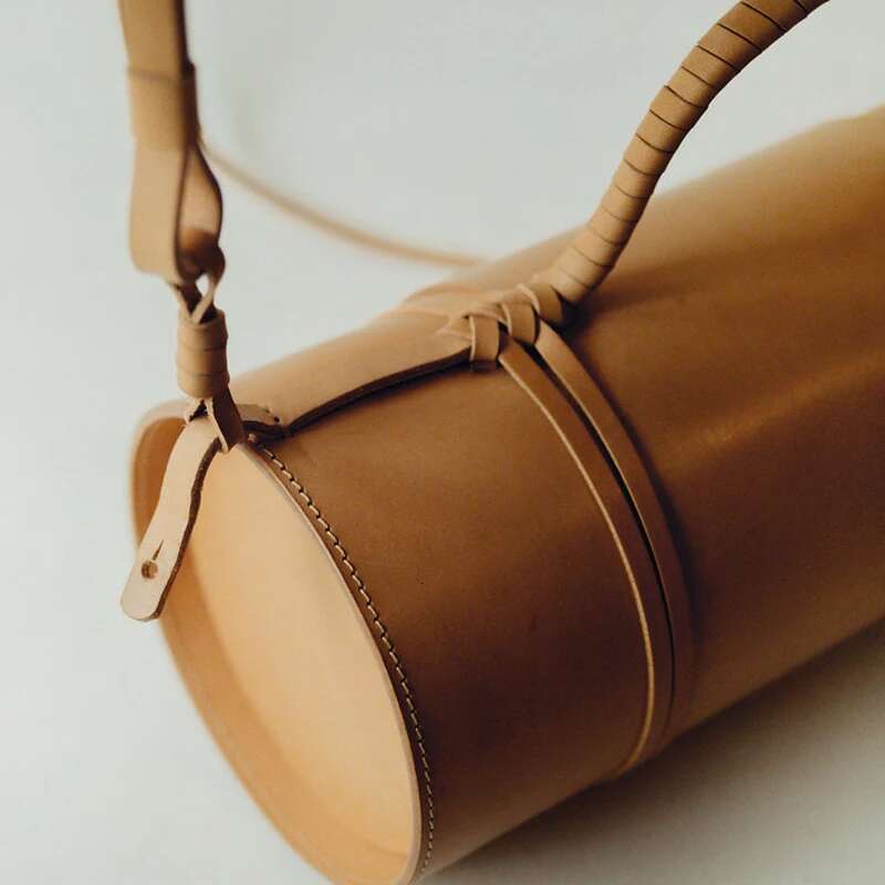 Designer Handbags For Women 2023 High Quality Barrel Shape Retro Personality Weave Portable Shoulder Crossbody Bags