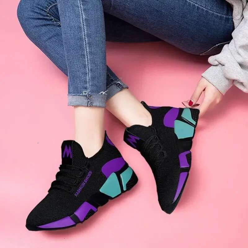 2025 New Women's Versatile Lace Comfortable and Lightweight Designer Fashion Sports Shoes