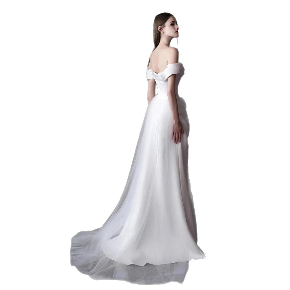 One shoulder light wedding dress, bride's satin dress, French retro outdoor veil, high-end light luxury temperament welcome evening dress