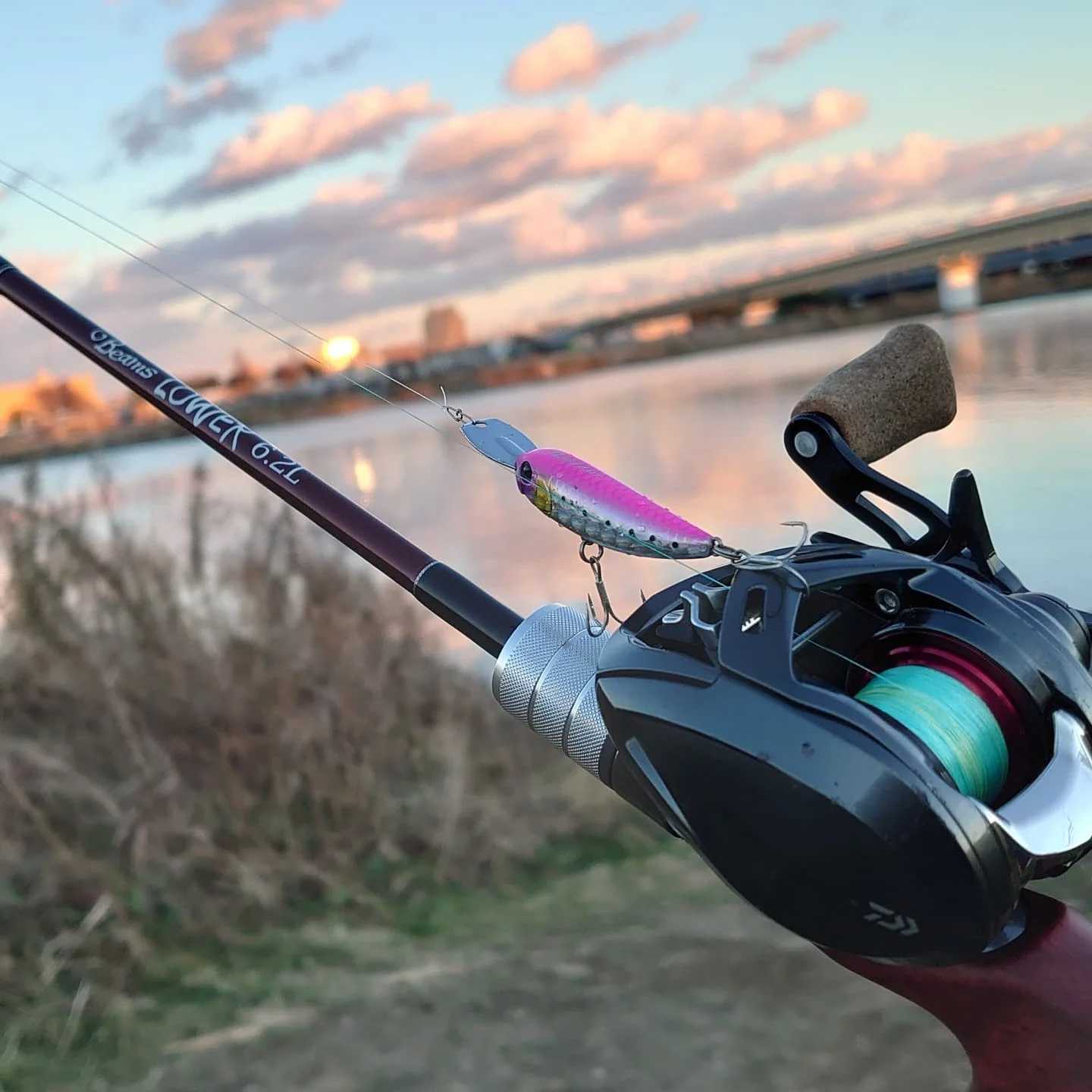 TSUYOKI Sinking Pencil Lure Riser bait 007R Metal Lip Wobbler Bass Jerkbait Minnow Wobbler illex Riserbait 007R Lure Z250411
