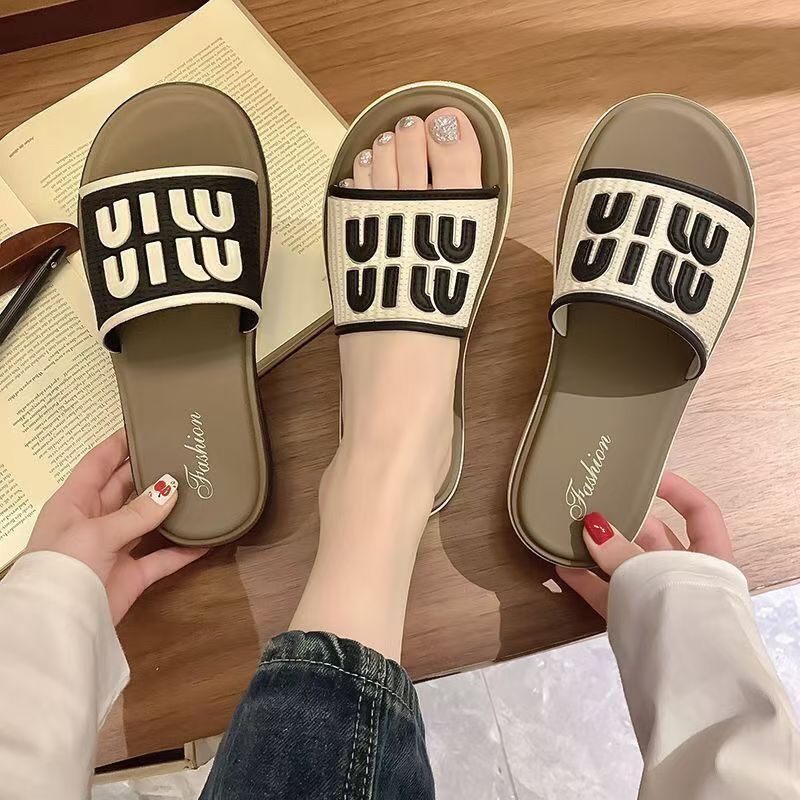 2025 Summer New Style Free Shipping Fashionable Thick Bottom Apricot Cool Slippers 36-41 Women Designer Outdoor Slippers