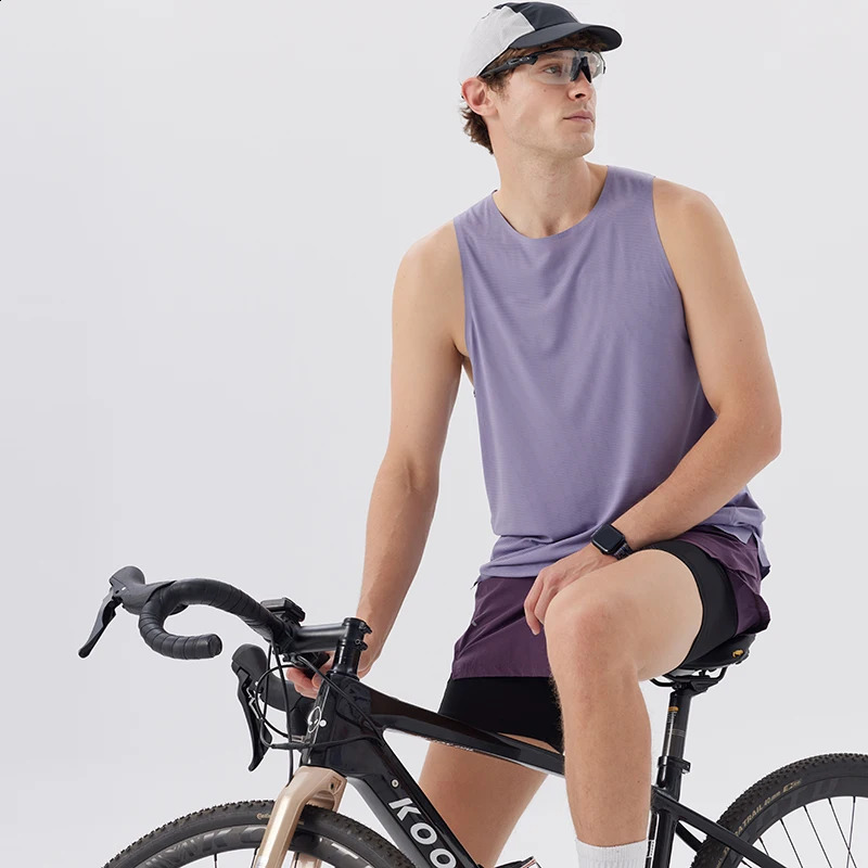 Mens Summer Sports Vest Set Quick Dry Running Sweatsuit Gym Training Fitness Sportswear with Shorts for Jogging Tracksuit 250407