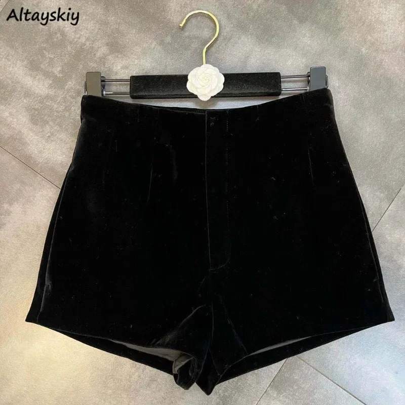 Black Skinny Shorts Women Zipper-Fly High Waist Trouser Girls European Y2k Temper Fashion Autumn Ladies Sexy Vintage 250409