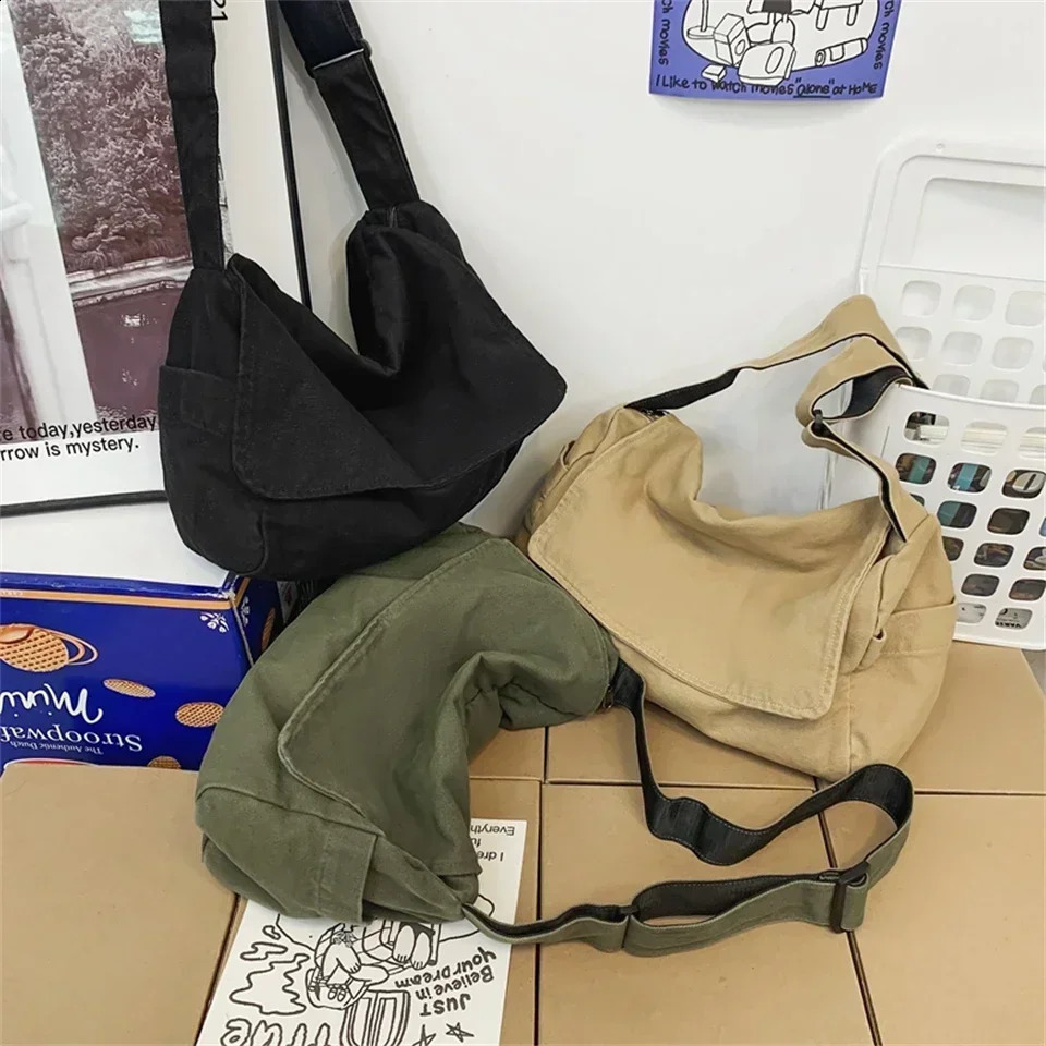 Womens messenger bag large capacity canvas shoulder bag solid color travel bag womens cross body handbag for female students 250411