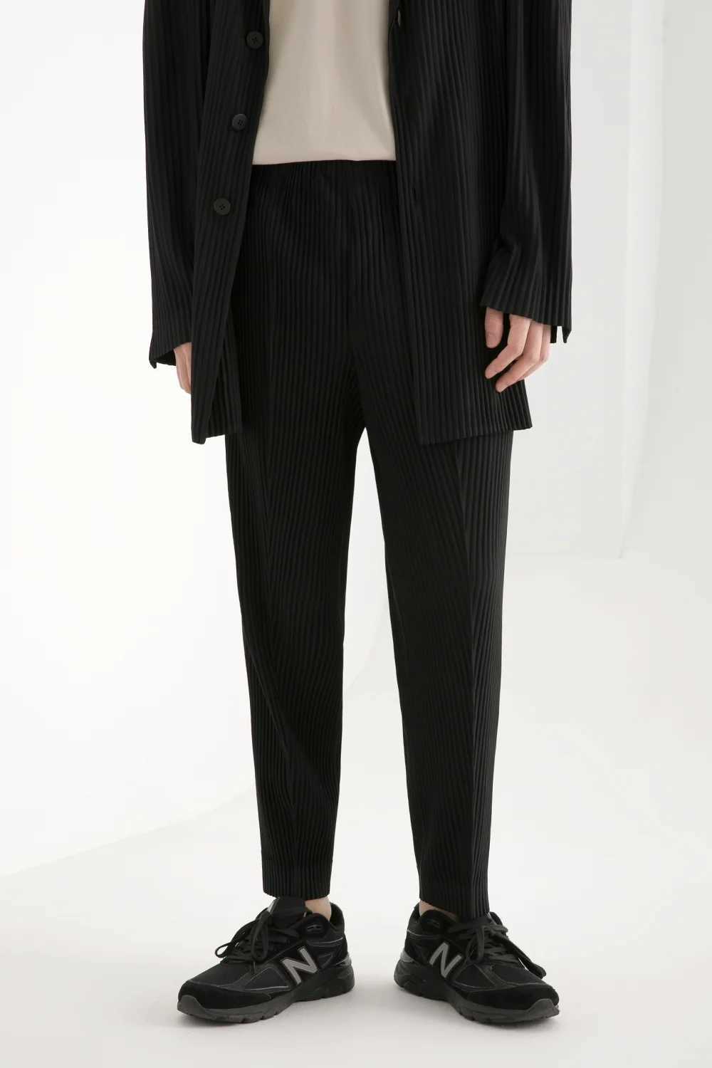 Miyake pleated pants fashion clothing Japanese streetwear mens pants comfortable black elastic suit pants W250411