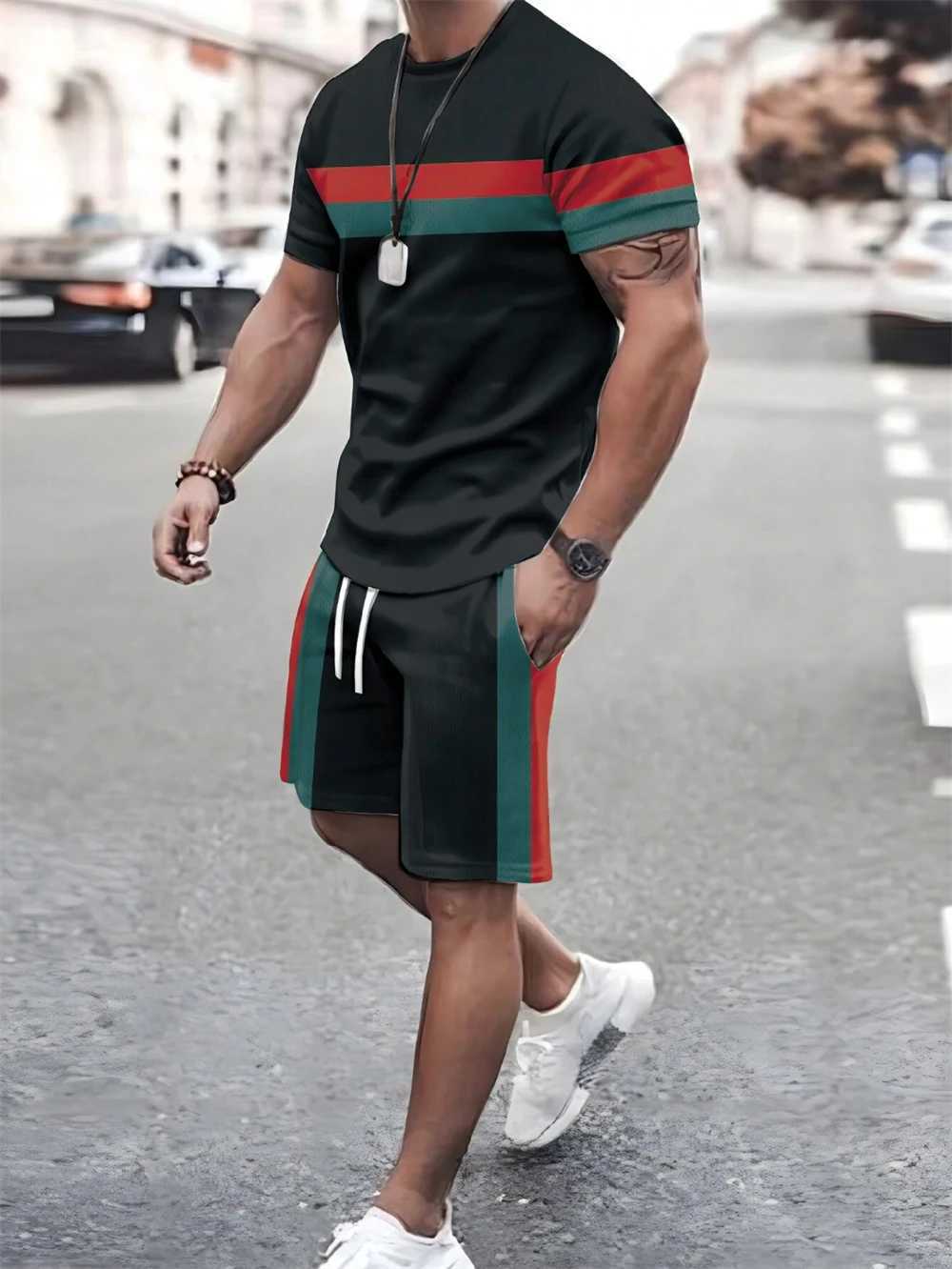 Mens new summer clothing line printed simple sports splicing trend T-shirt loose casual suit short sleeved mens summer suitXJ250412