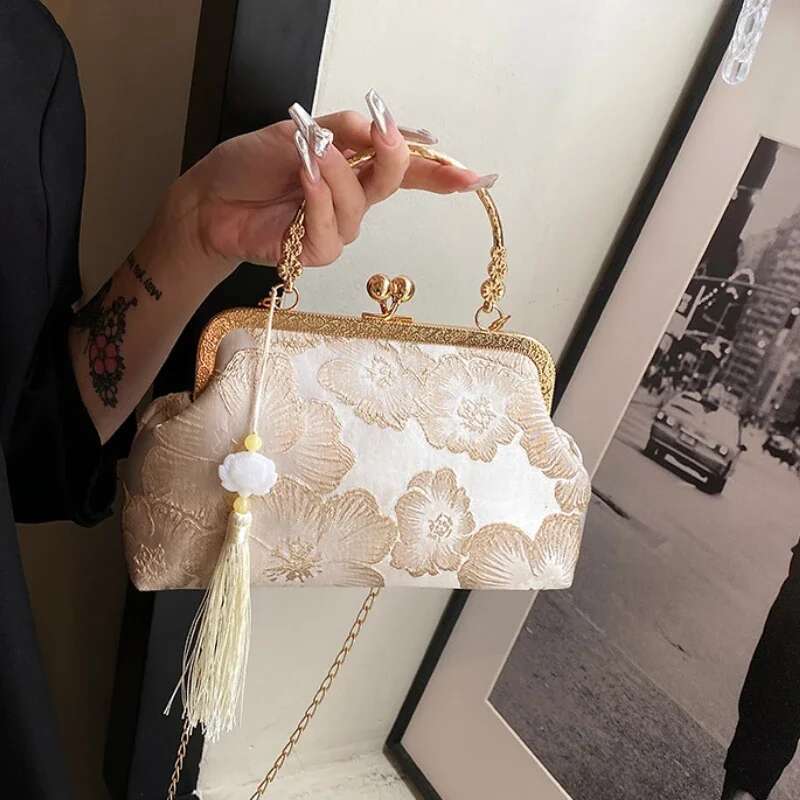 Chinese Style Embroidered Shoulder Elegant Handbag Retro Small Square Bag Wedding Party Designer Women Evening Clutch