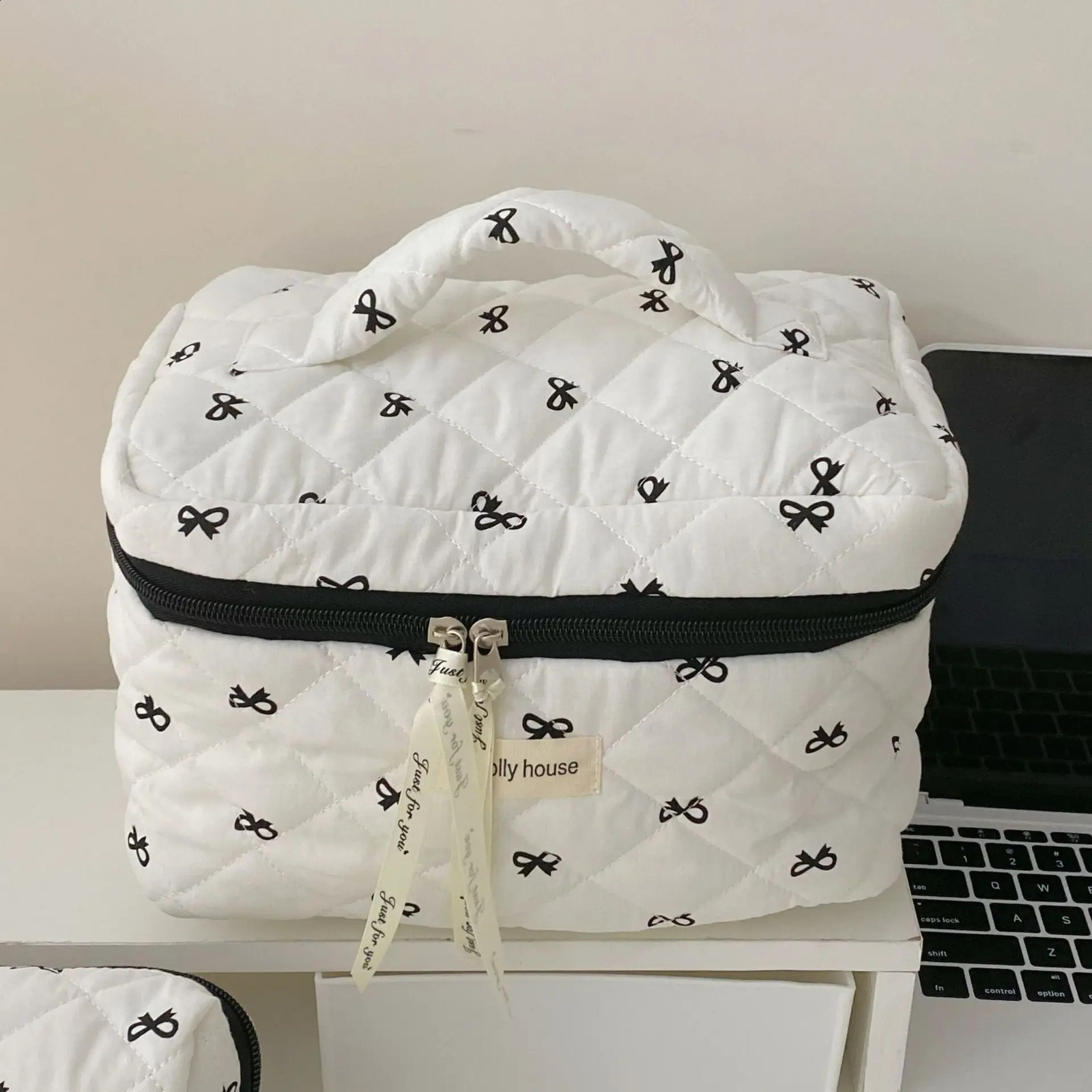 Fashion Cherry Handbag Womens Makeup Bag Portable Cute Womens Cosmetics Toilet Storage Bag Handbag Cotton Quilted Zipper Bag 250410