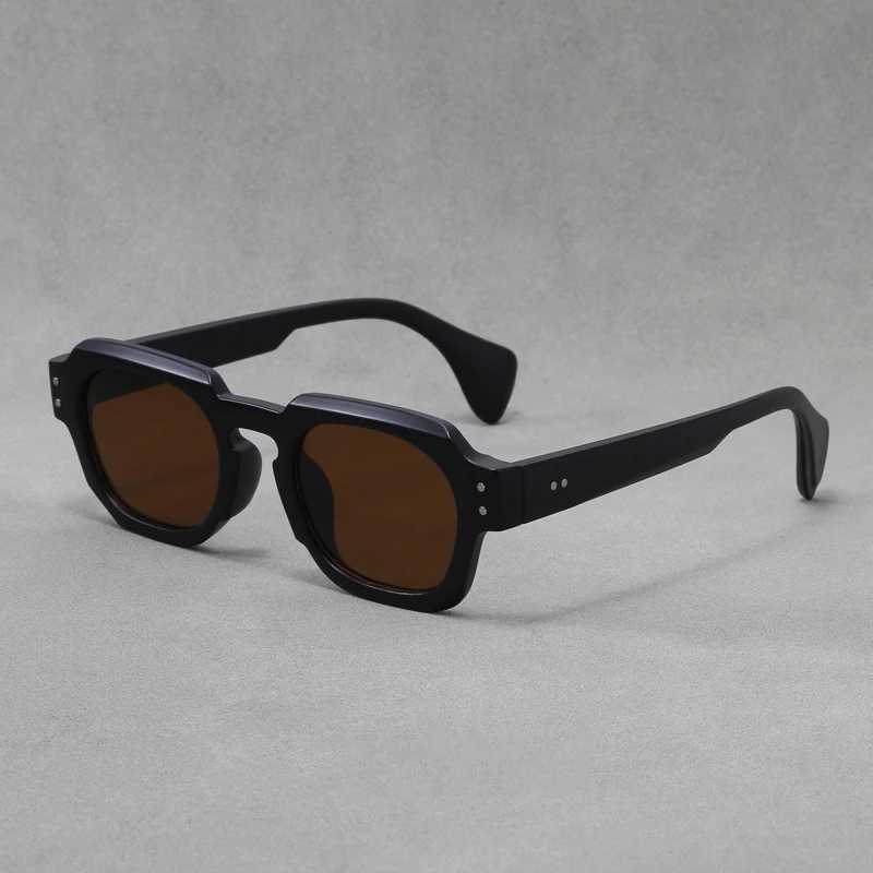 Square Vintage Sunglasses Men Women Brand Designer Irregular Sun Glasses Fashion Retro Outdoors Shades Rivet Oculos De SolC250411