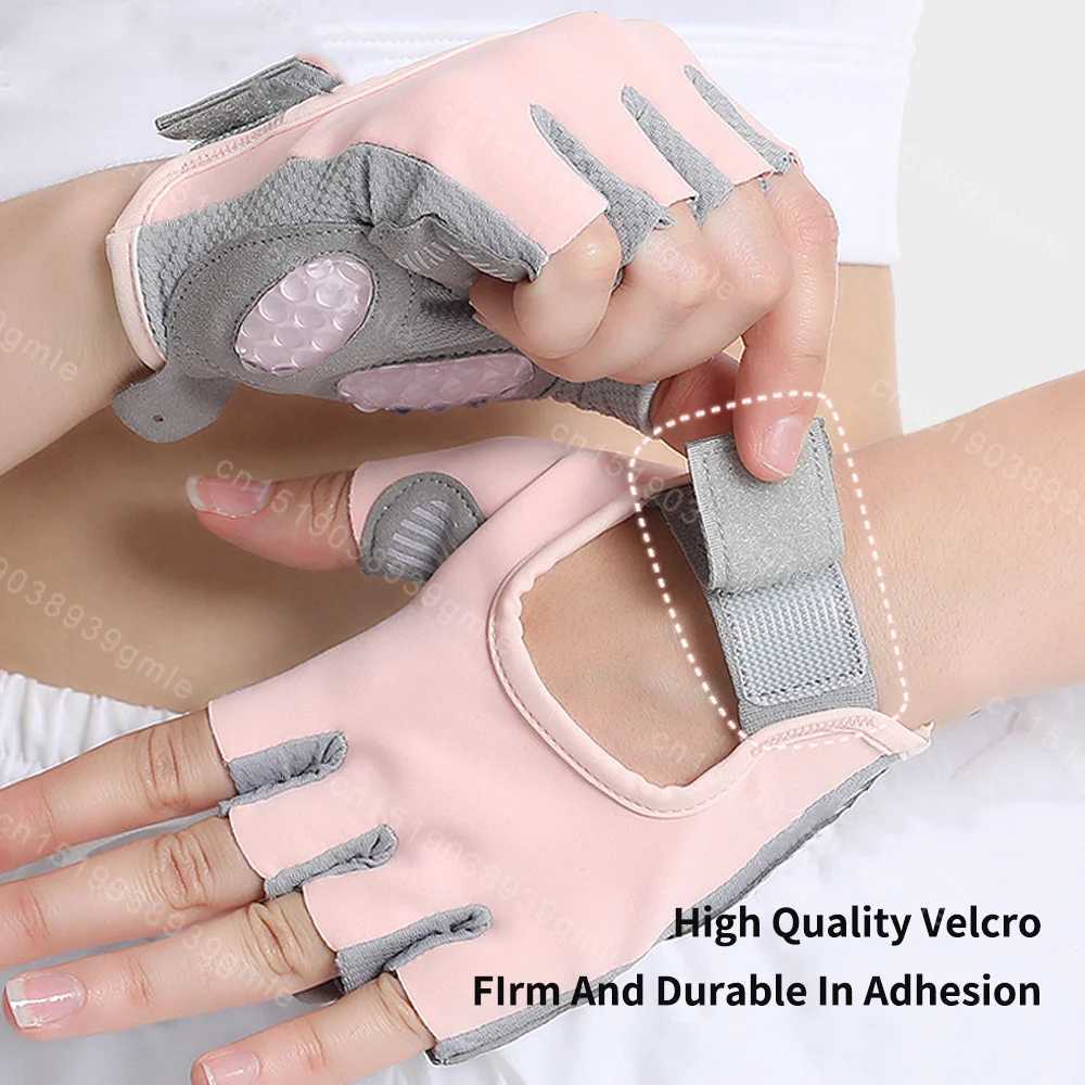 Lightweight Breathable Workout Gloves Thickened Palm Pad Half-Finger Liquid Silicone Protective Fitness Yoga Gloves Anti-SlipC250412