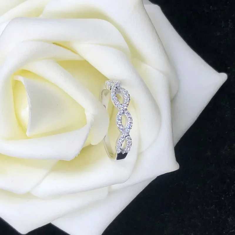 Solid Platinum PT950 Diamond Ring Miniature Set Wave Row Diamond Ring Twisted Design End RingXJ250412