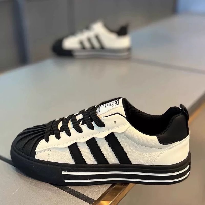 designer shoes new Men's shoes autumn and winter trendy sports shoes fashionable and versatile soft sole height increasing casual skateboard shoe