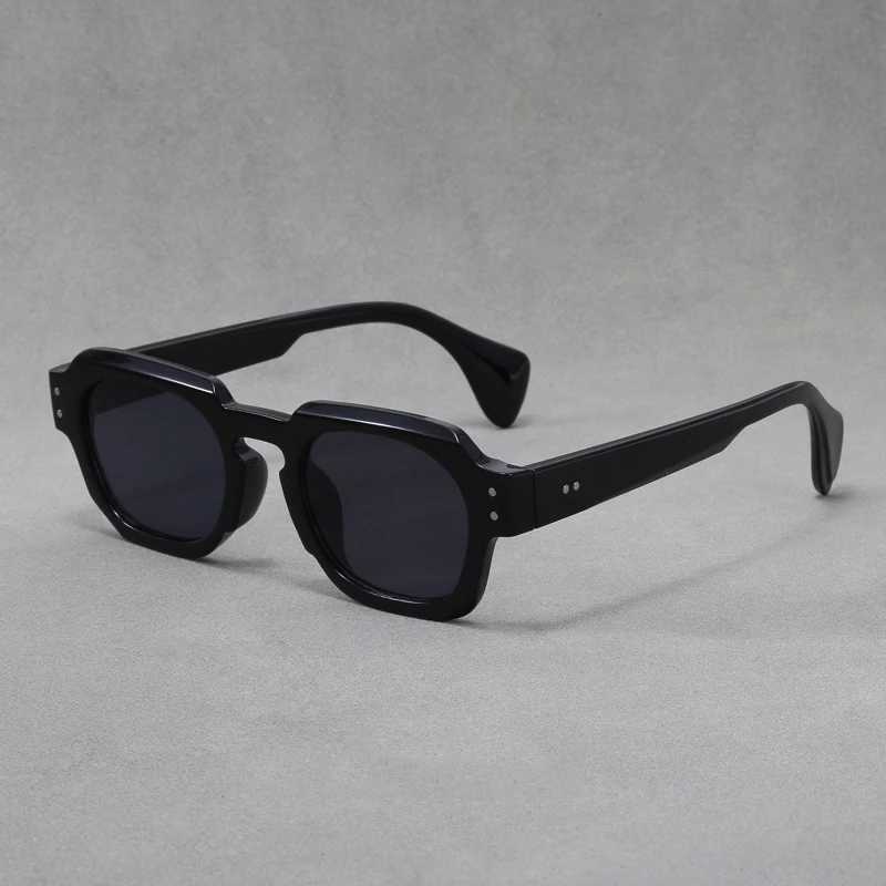 Square Vintage Sunglasses Men Women Brand Designer Irregular Sun Glasses Fashion Retro Outdoors Shades Rivet Oculos De Sol Z250411