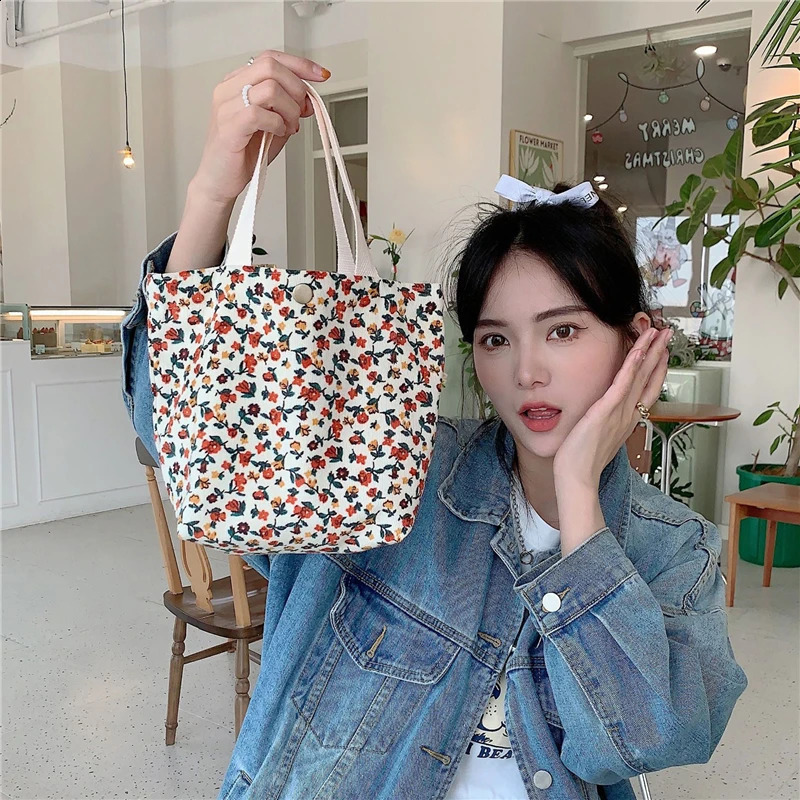 Womens buckle hand-held food bag Corduroy commuting hand-held lunch bag student literature picnic travel bento box handbag 250410