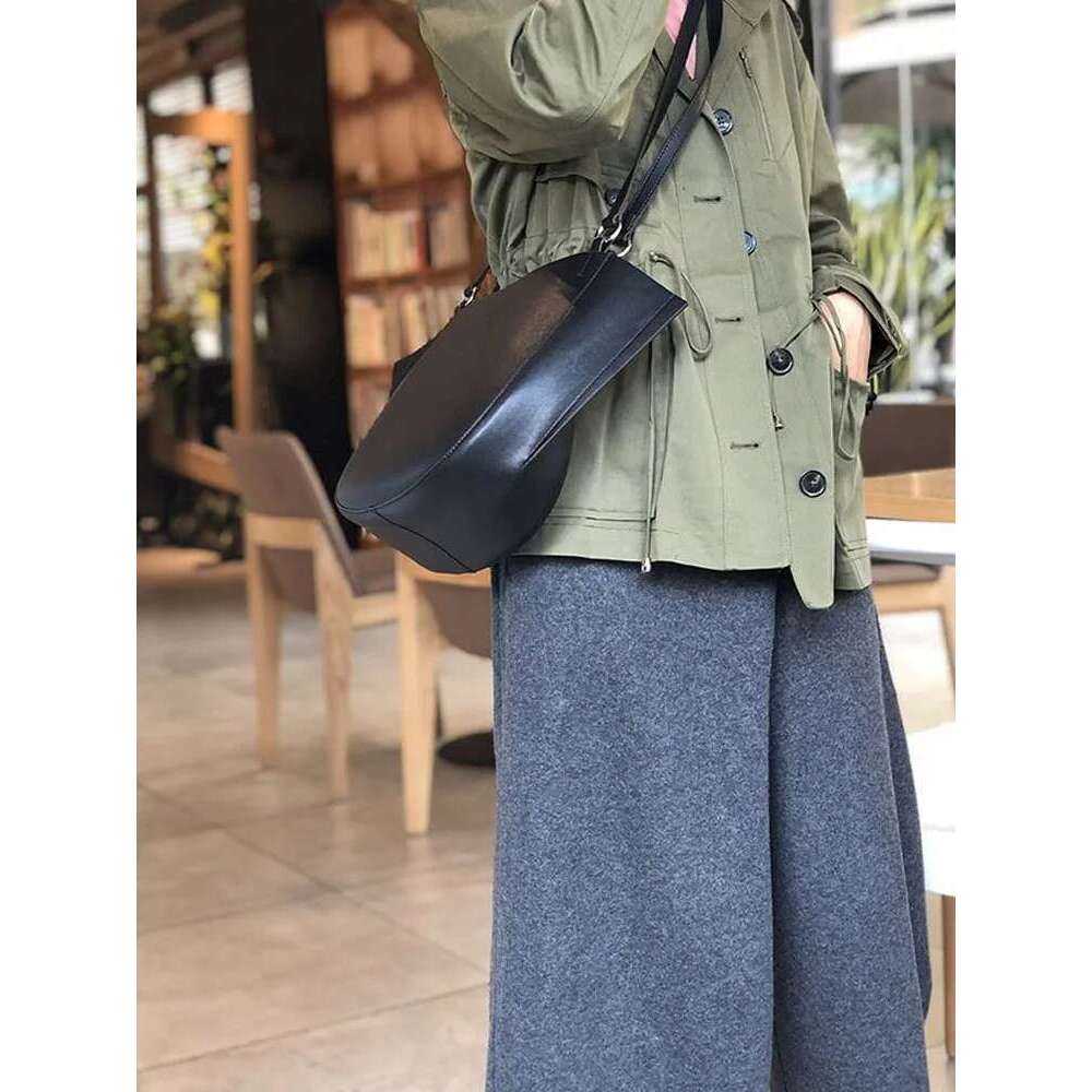 Women Shoulder Handbag Black Casual Soft Cow Split Leather Fashion Single Crossbody Bags Designer Solid Color Ladies Sg Bag