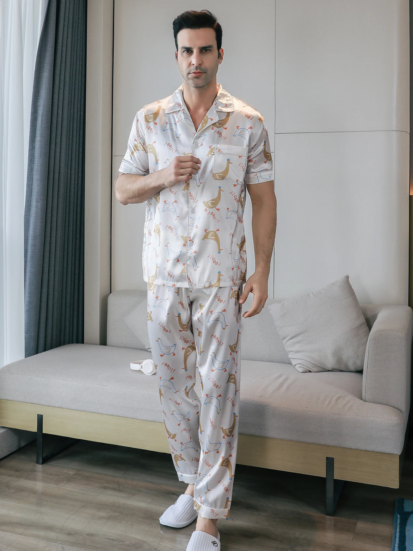 Two piece mens sleepwear summer shorts sleepwear pattern printed home clothing sleepwear set 250411