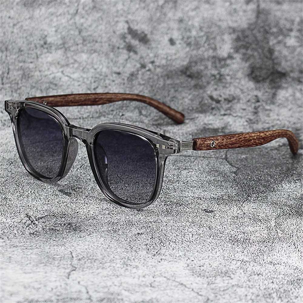 New Men Vintage Wooden Frame Sunglasses Classic Sun Glasses Men Polarized UV Protection Driving Eyewear Outdoor Shades Goggles Z250411