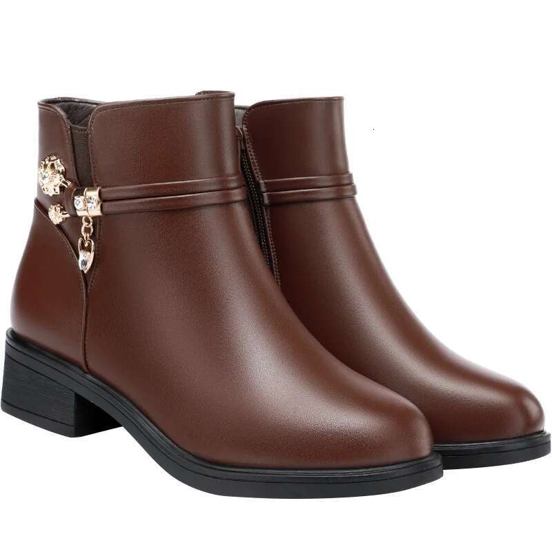 2025 New Women's Bare Short Thick High Heels Comfortable Waterproof Wool Soft Bottom Designer Fashion Snow Boots