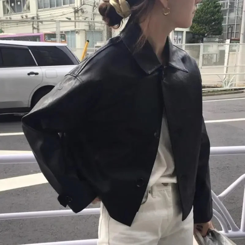 Korean Autumn Retro Bicycle Jacket Simple and Loose Tailored Leather Jacket Suitable for Women Fashionable and Stylish 250410