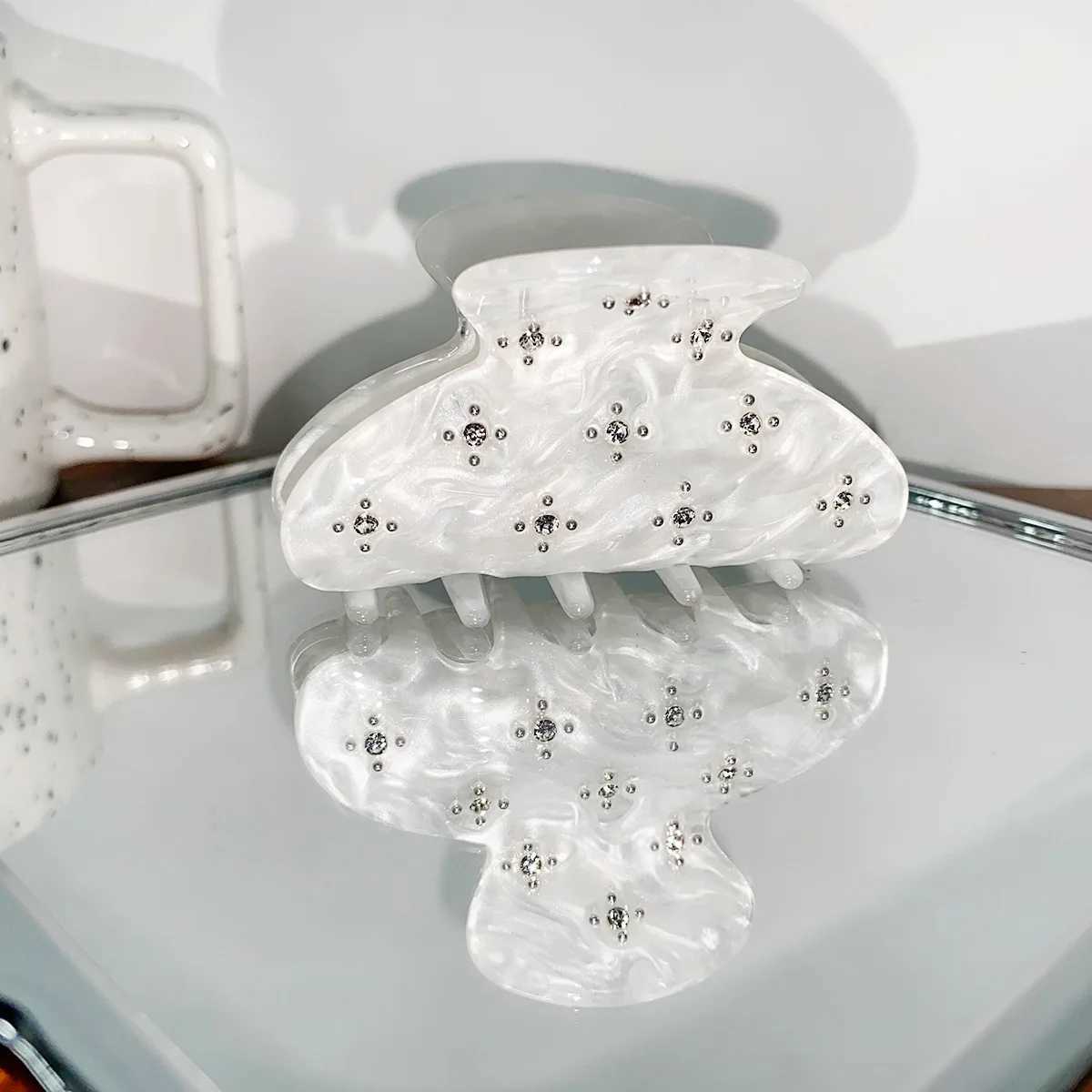 High end elegant lamp luxury diamond flower simple diamond womens hair clip Y2504012