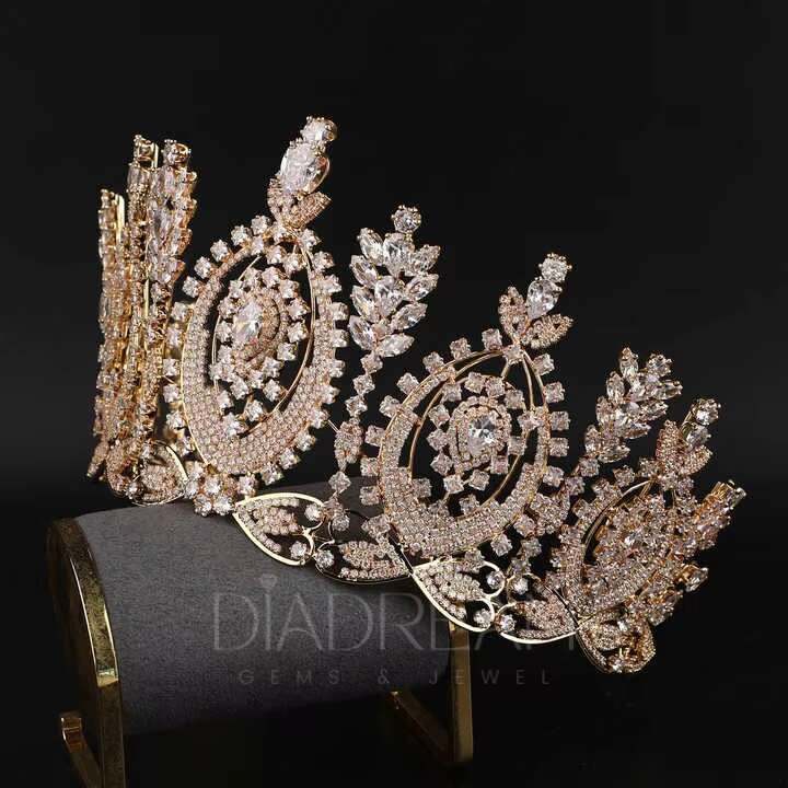 Handmade Luxury 925 Sterling Silver Wedding Crowns Miss Universe Pageant Bridal Hair Accessories Gold-Plated Moissanite Diamond