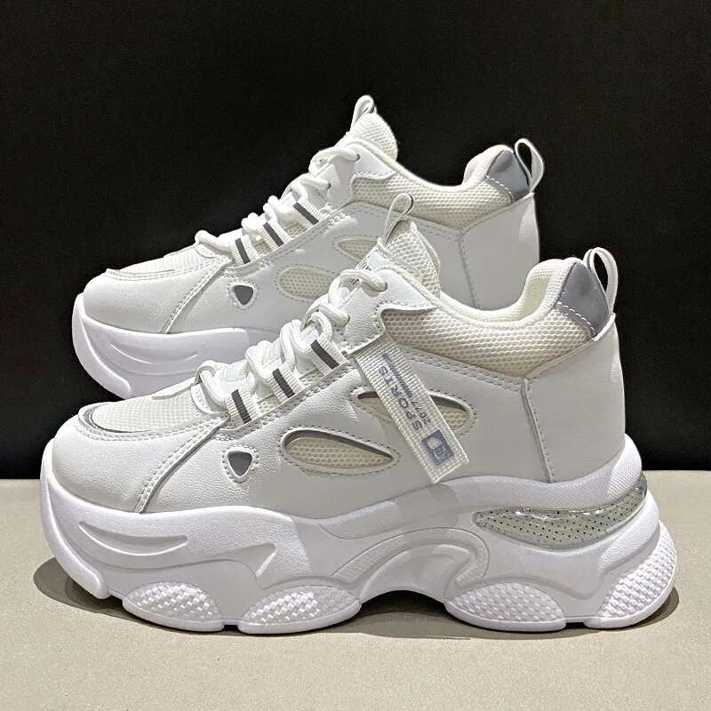 2025 New Breathable Women's Multi functional Comfortable Sports and Leisure Campus Style Student Designer Fashion Morning Running Shoes